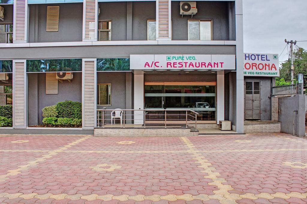 Hotel Corona Bharuch Exteriér fotografie