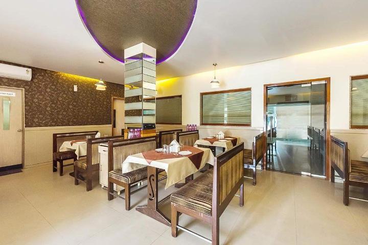 Hotel Corona Bharuch Exteriér fotografie